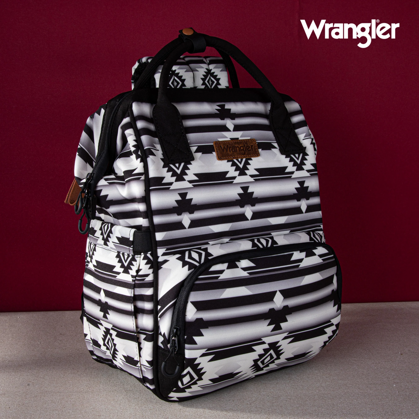 PAÑALERA WRANGLER WG2204-9110 Aztec Printed Callie Backpack - Black