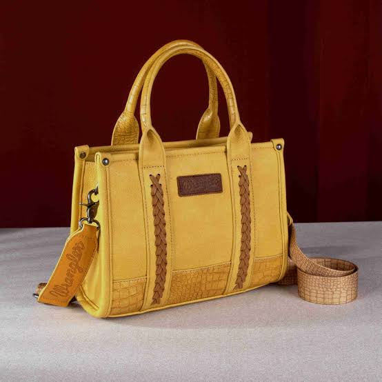 BOLSA WRANGLER WG102G-8119 Wrangler Croc Print Concealed Carry Wide Tote - Mustard