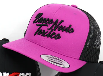 GORRA LA VIEJONA busco novio toxico