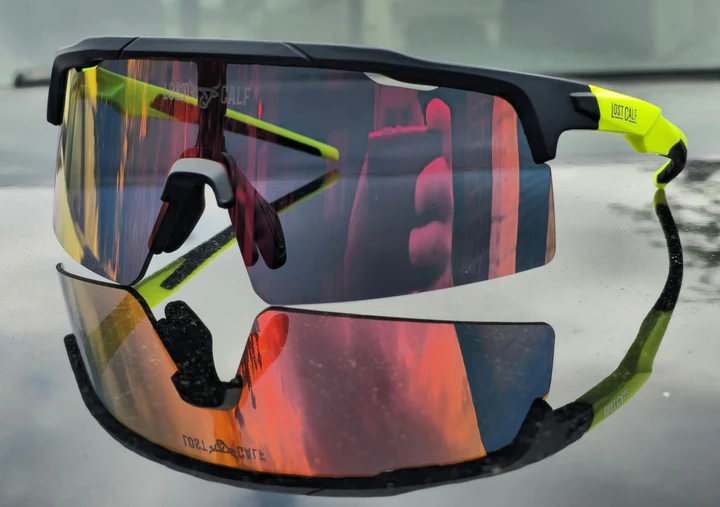 LENTES LOST CALF FENIX LIME GREEN / RED