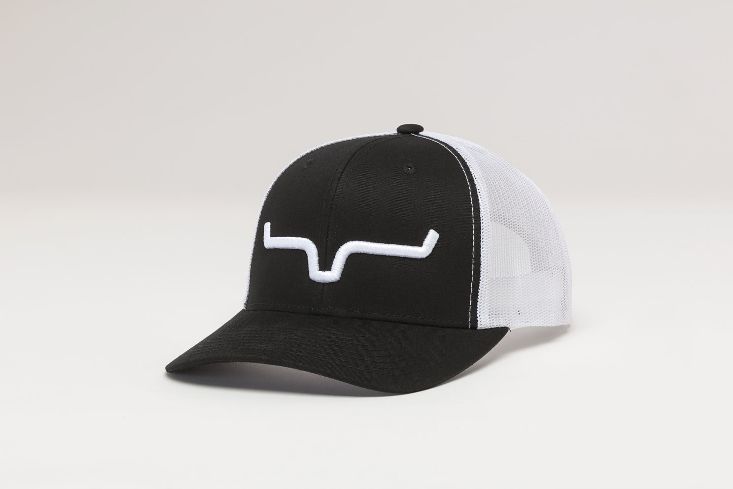 GORRA KIMES RANCH WEEKLY TRUCKER-HAT-BLACK/WHITE