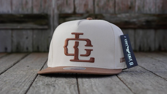 GORRA LOST CALF LC Logo Flat Brown